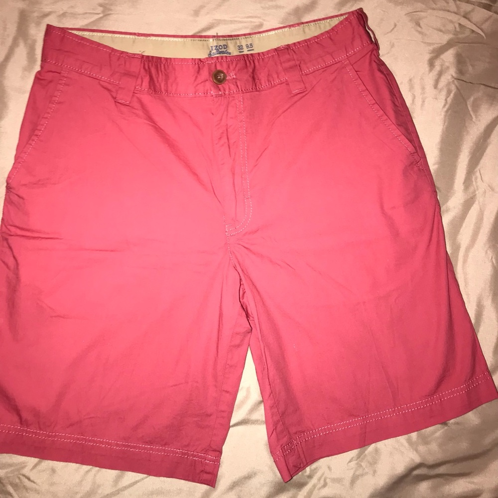 Izod Shorts size 32 Salmon color
